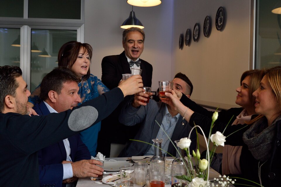 33895726_1484313345006958_8214988113177477120_n