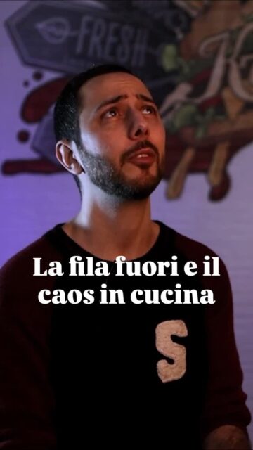 Era il 25 maggio del 2017, il giorno dell'apertura. Fuori c'era una fila che nessuno si aspettava. Dall'esterno sembrava tutto perfetto ma dietro le quinte si scatenava il putiferio. Eppure stava funzionando. Non so ancora come, ma stava funzionando. Quella sera nessuno di noi l'ha mai dimenticata.Video completo nel link in Bio